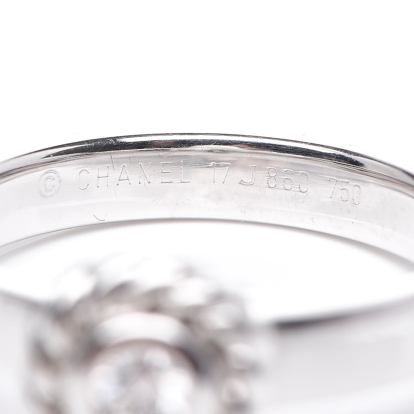 18K White Gold Diamond Solitaire Ring 53 6.25