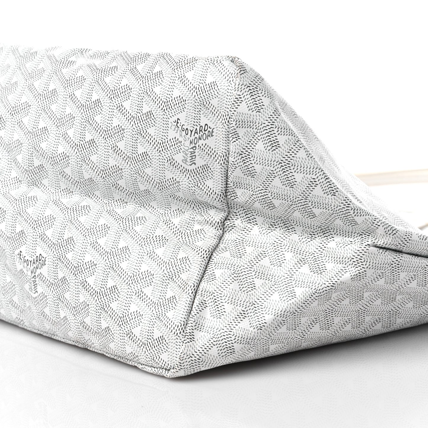 Goyardine Saint Louis GM White