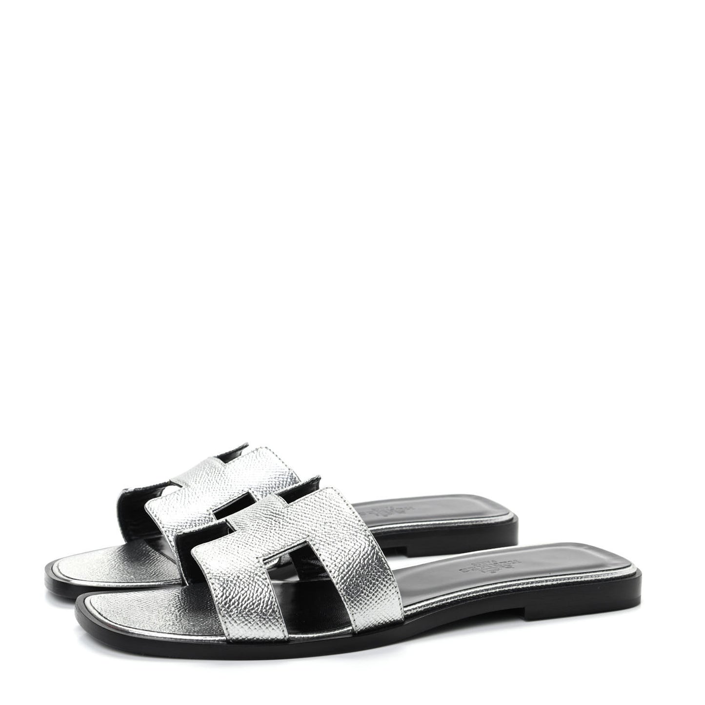 Metallic Epsom Oran Sandals 37 Gris Argente