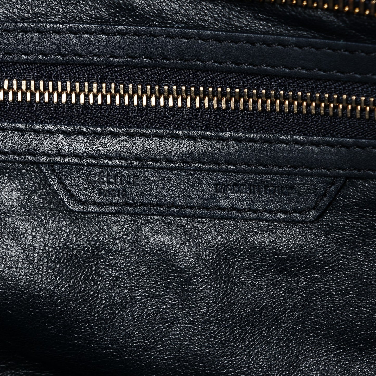 Smooth Calfskin Shoulder Luggage Navy