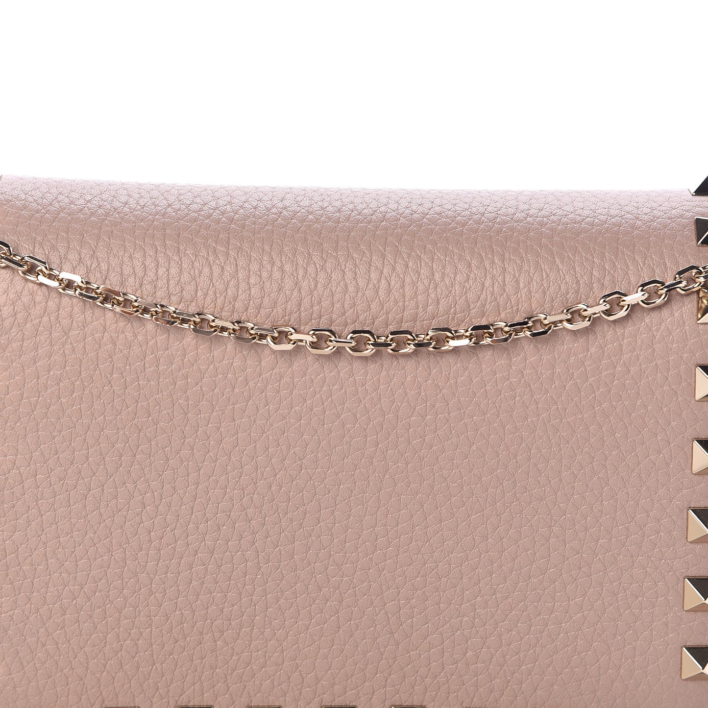 Pebbled Calfskin Rockstud Wallet on Chain Poudre