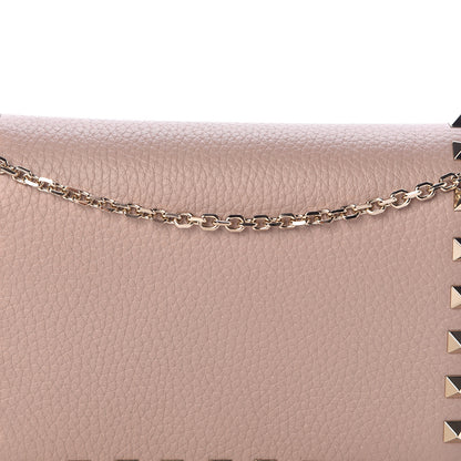 Valentino Garavani Pebbled Calfskin Rockstud Wallet on Chain Poudre 7 of 10