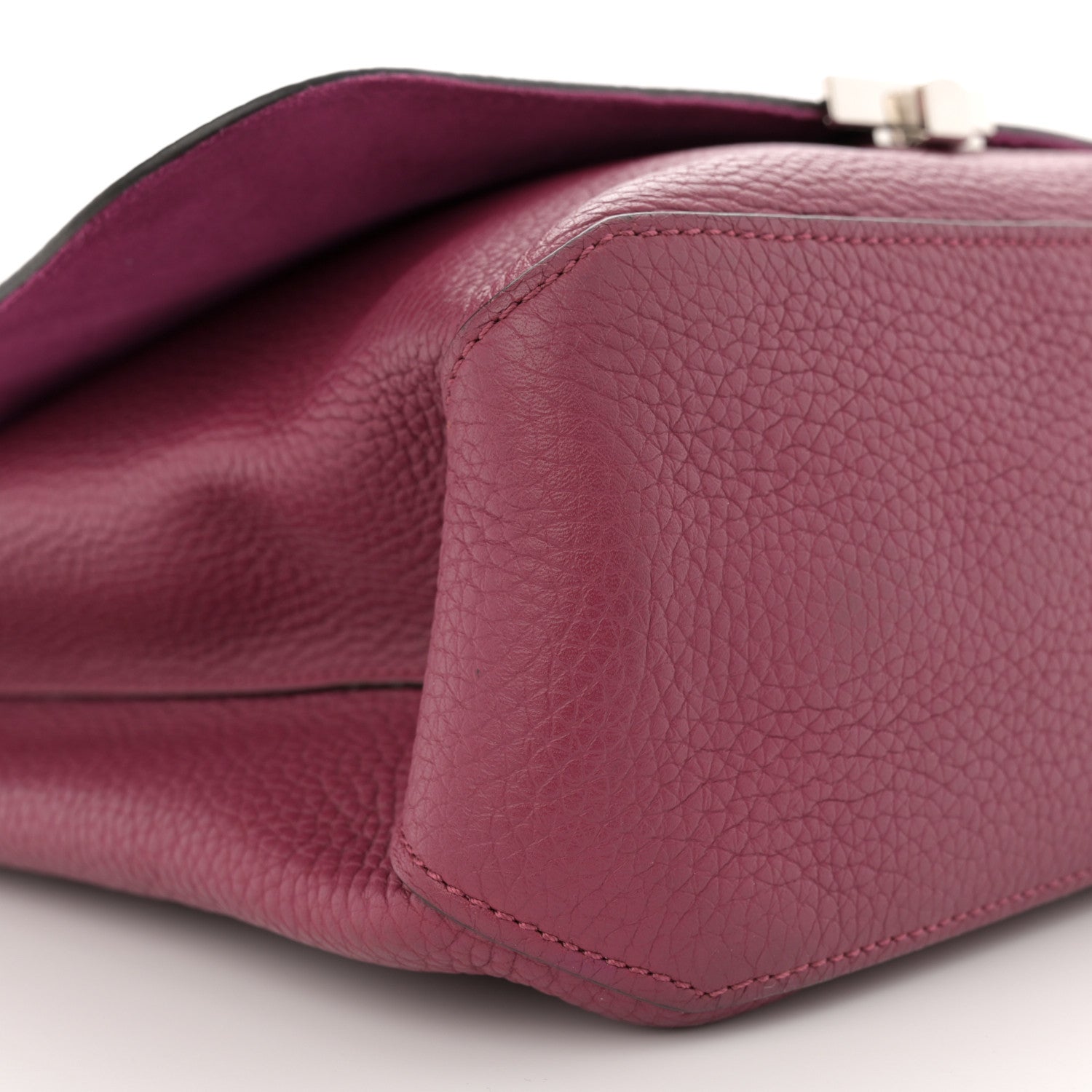 Louis Vuitton Taurillon Volta Grenat 9 of 13