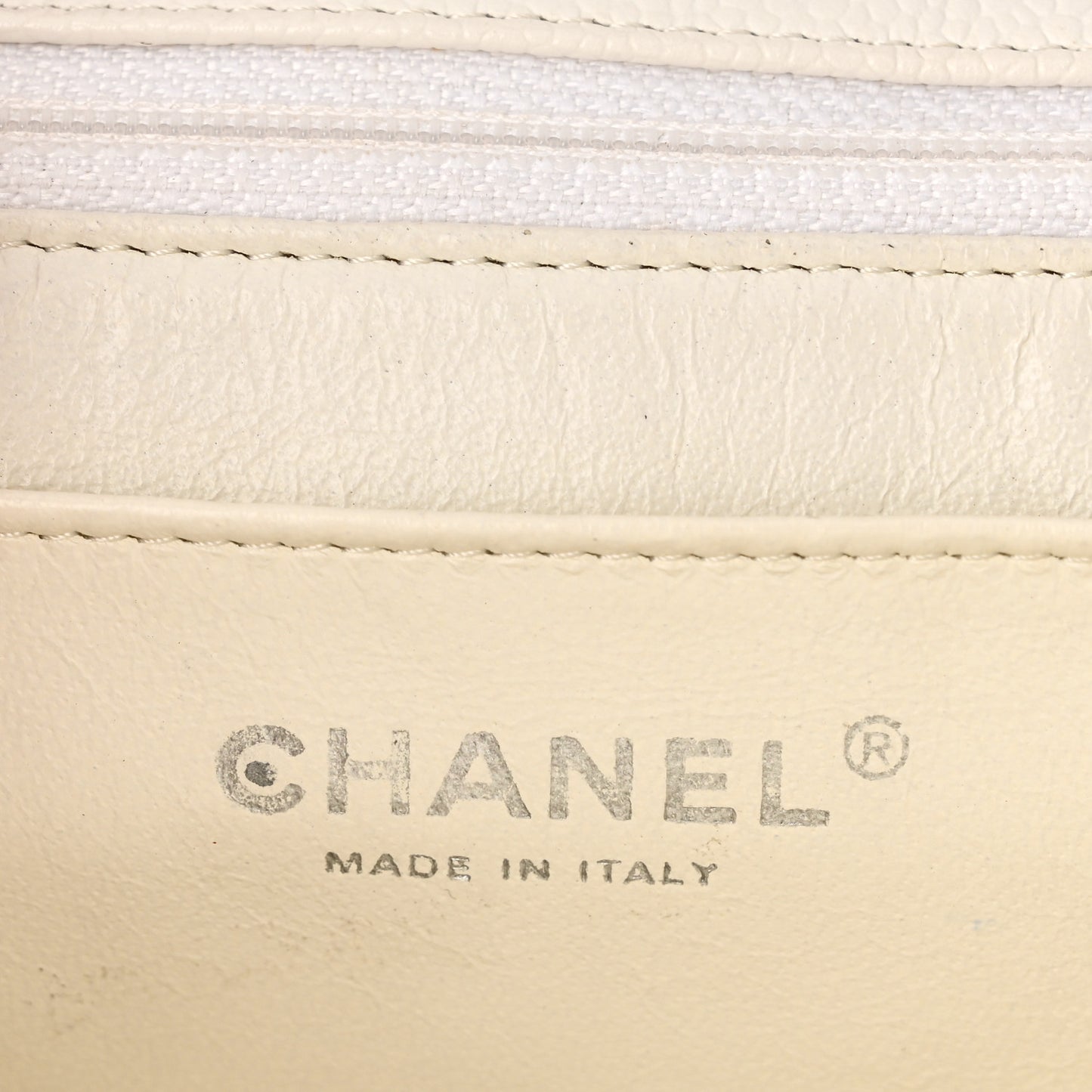 Caviar Quilted Jumbo Single Flap White
