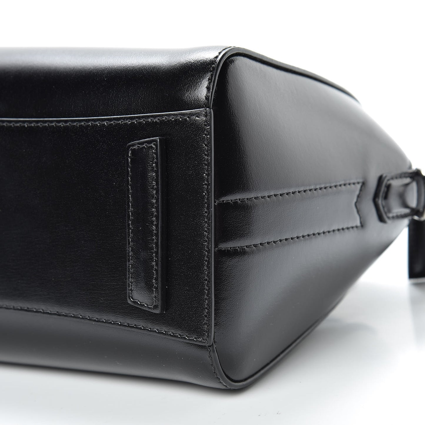 Shiny Lord Calfskin Mini Antigona Black