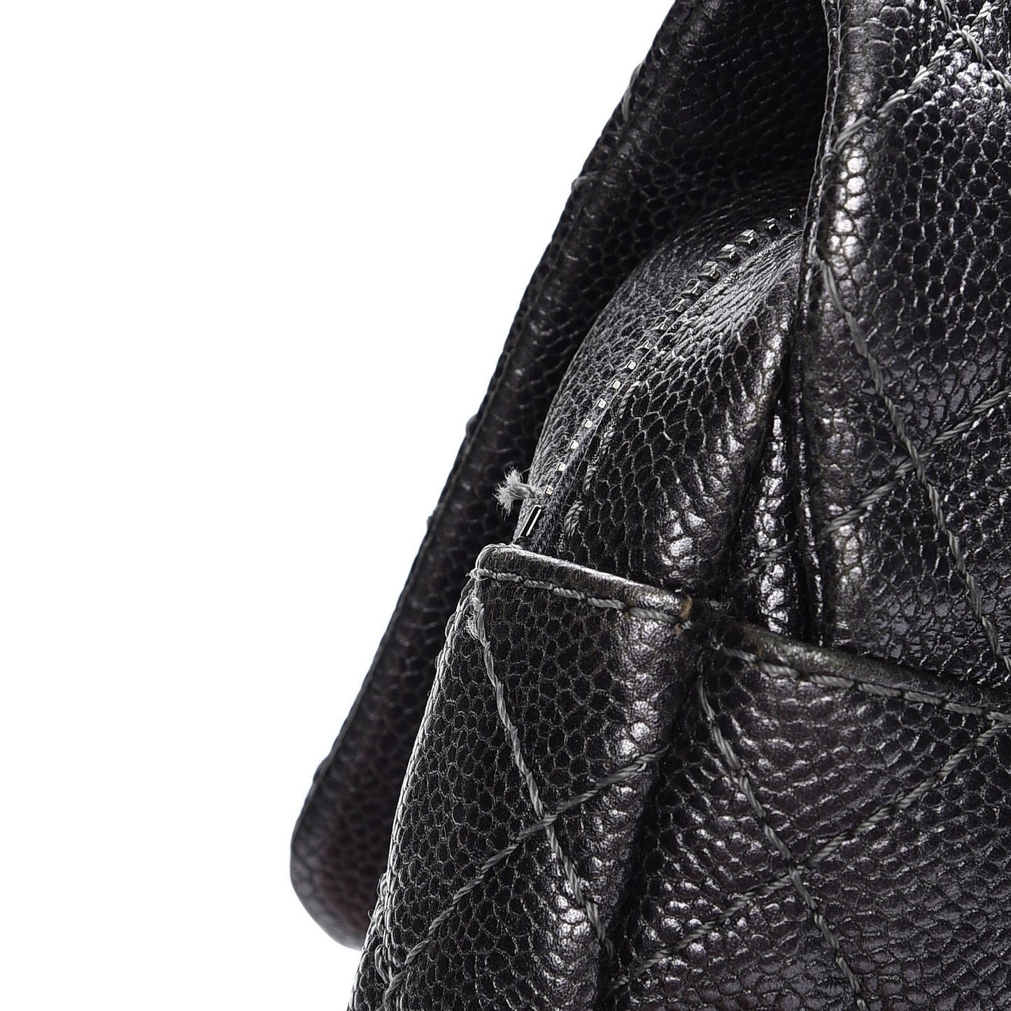 Iridescent Caviar Quilted Small Chic Flap Argent
