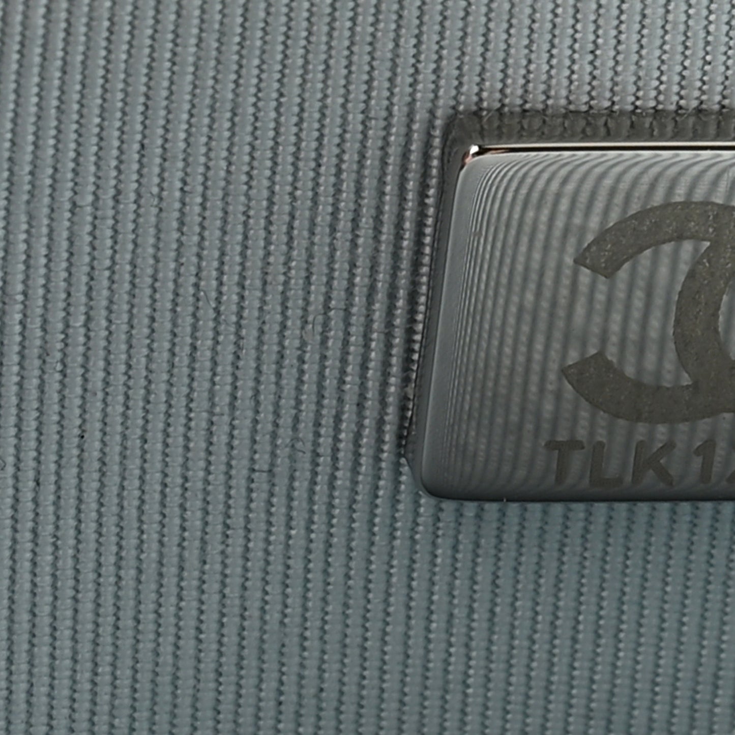 Caviar Quilted Wallet on Chain WOC Light Blue