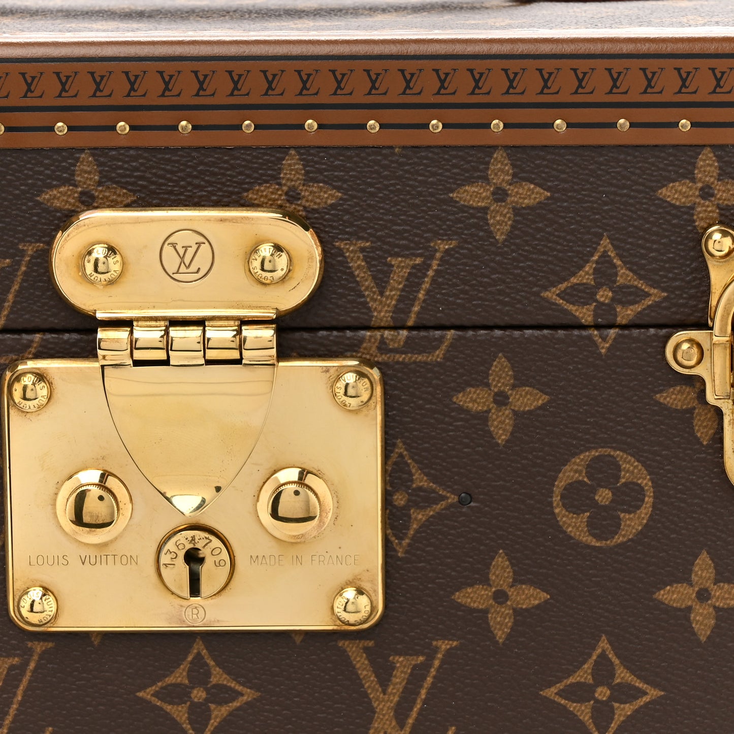 Monogram Boite Pharmacie Toiletry Case