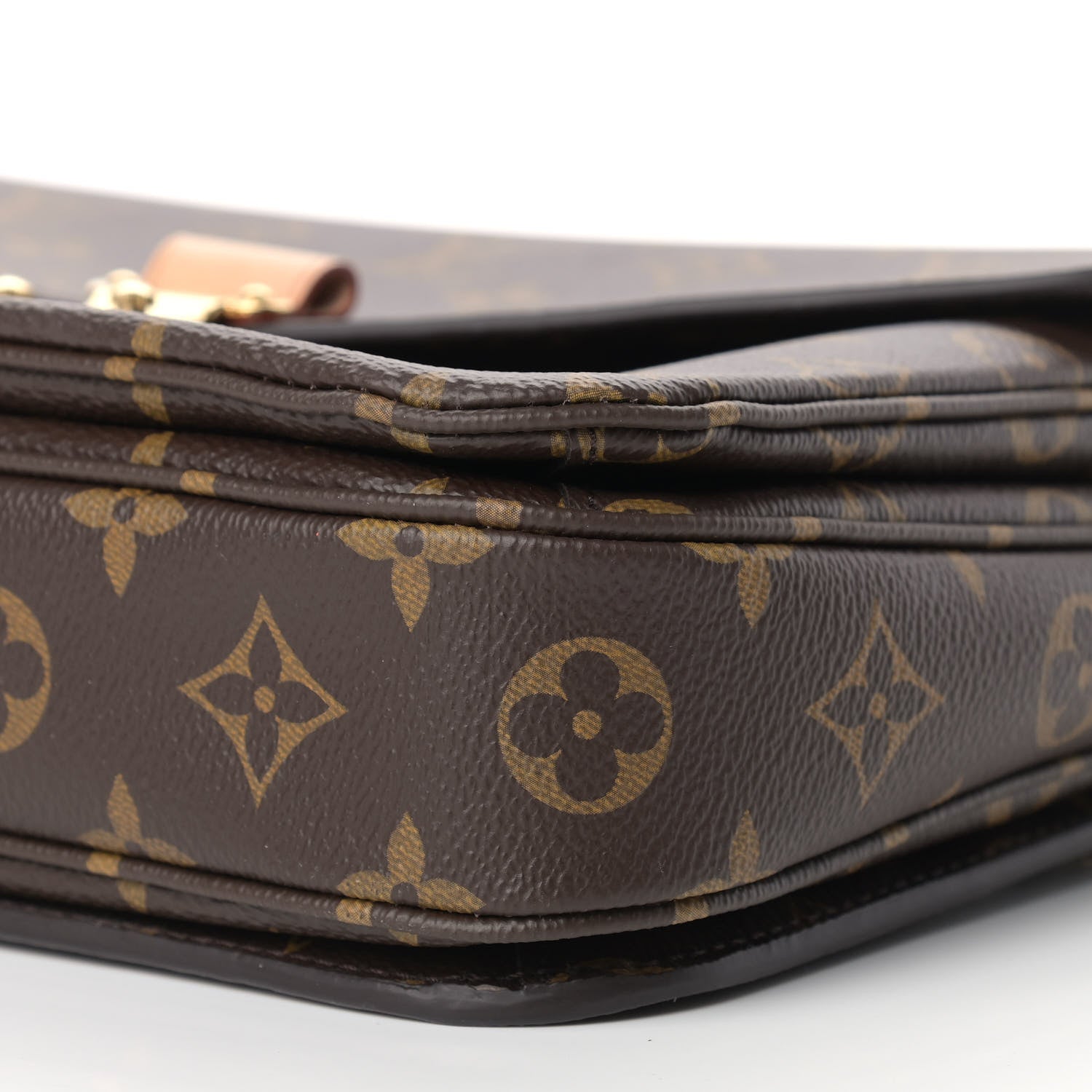 Louis Vuitton Monogram Pochette Metis 9 of 9