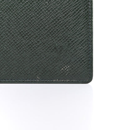 Louis Vuitton Taiga Porte-Chequier Cartes Credit Wallet Epicea 8 of 8