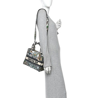 Christian Dior Canvas Embroidered Etoile de Voyage Medium Lady D-Lite Multicolor 2 of 9