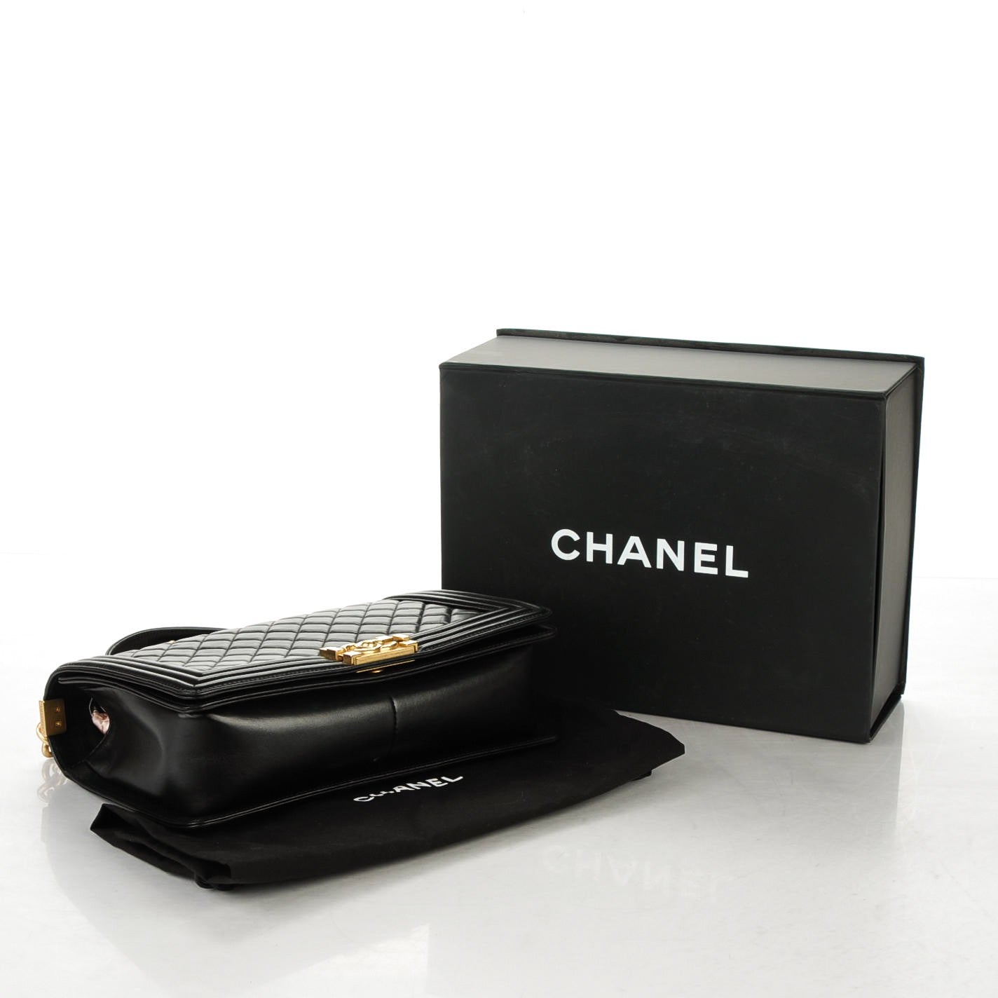 Lambskin Quilted New Medium Boy Flap Black
