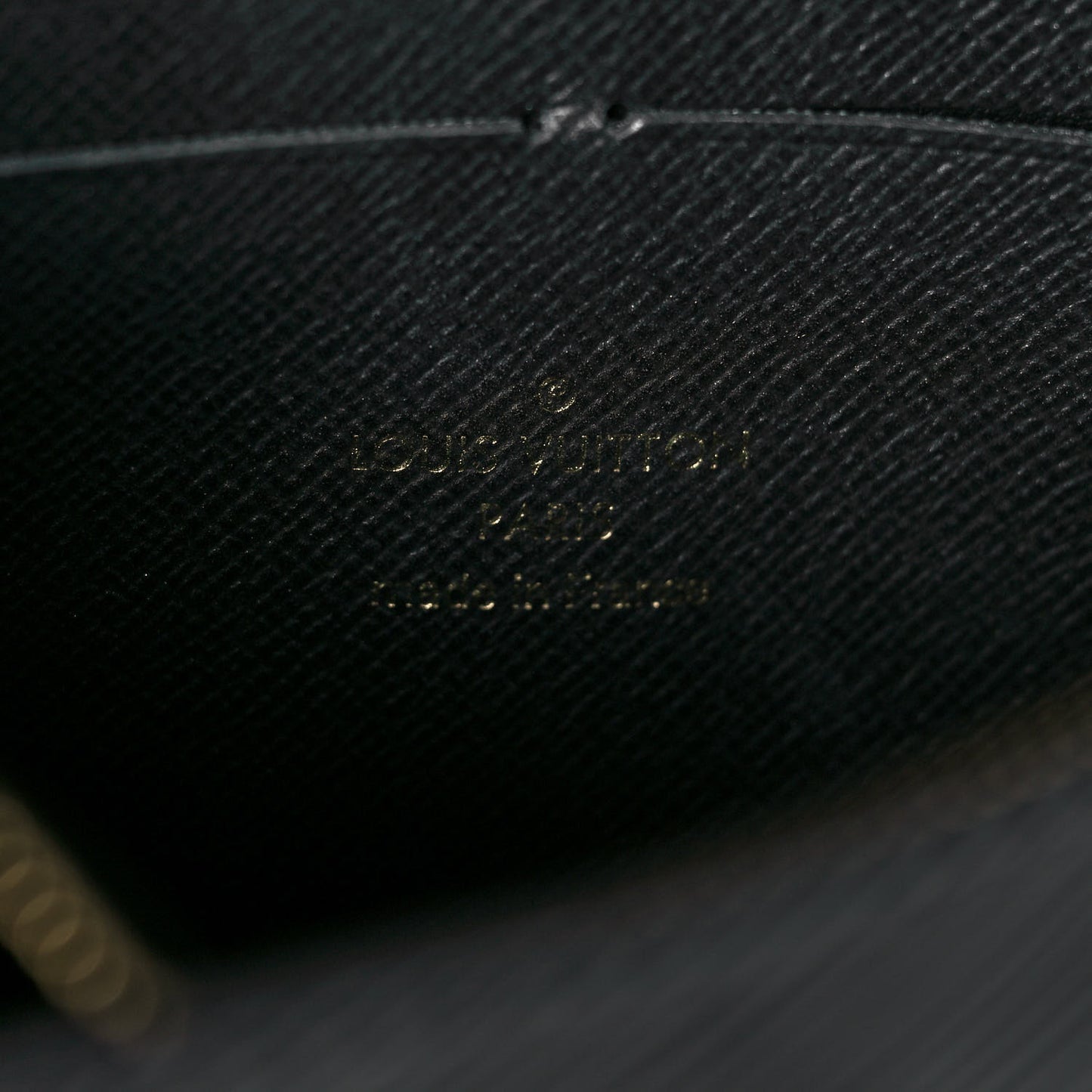 Epi Twist Belt Chain Wallet Black