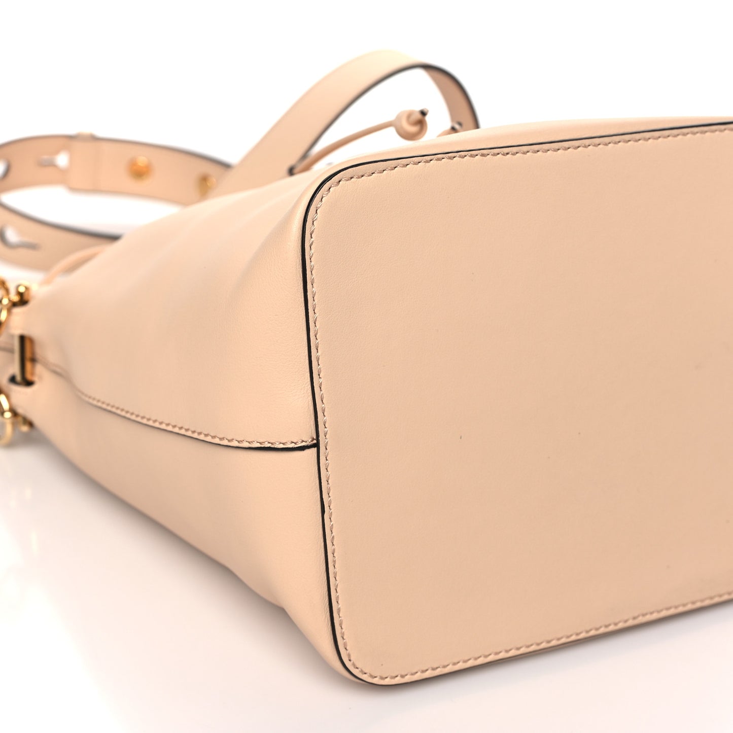 Vitello Grace Matte F is Fendi Grande Mon Tresor Bucket Bag Plaster