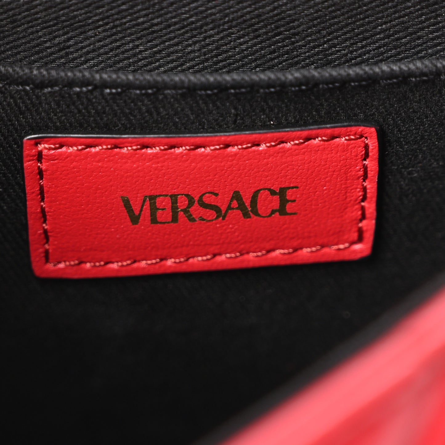 Nappa Quilted Medusa Chain Crossbody Red