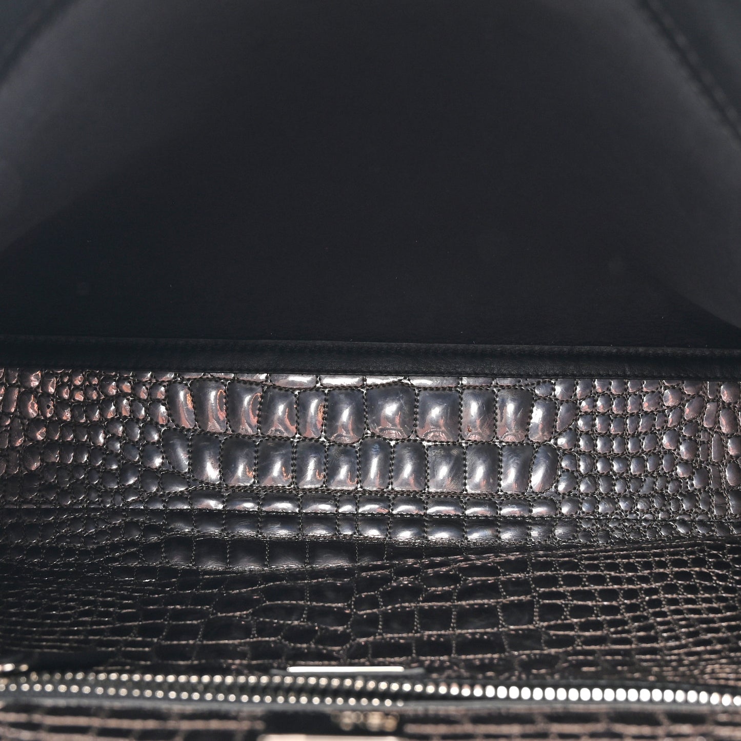 Vitello Dolce Marmol Patent Crocodile Trapuntata Large Peekaboo Iconic Satchel Black Fumo