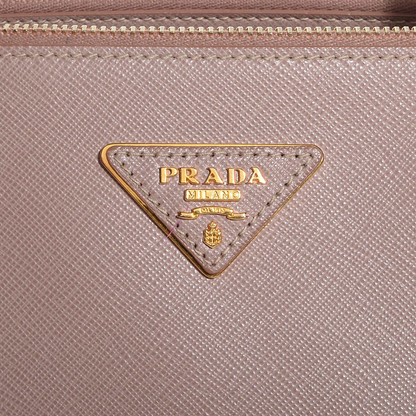 Saffiano Lux Medium Double Zip Tote Cammeo