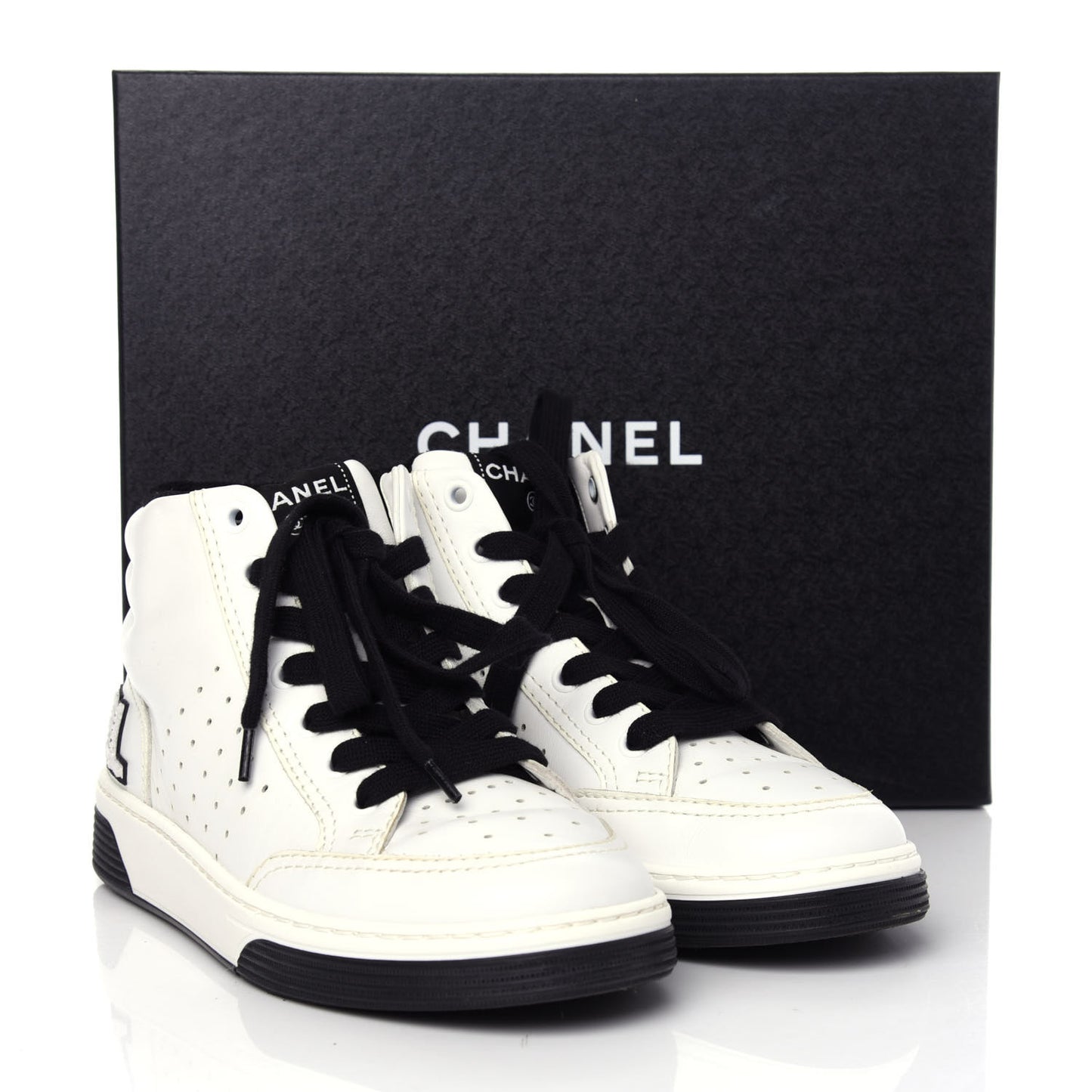Calfskin Womens Logo High Sneakers 37 White Black
