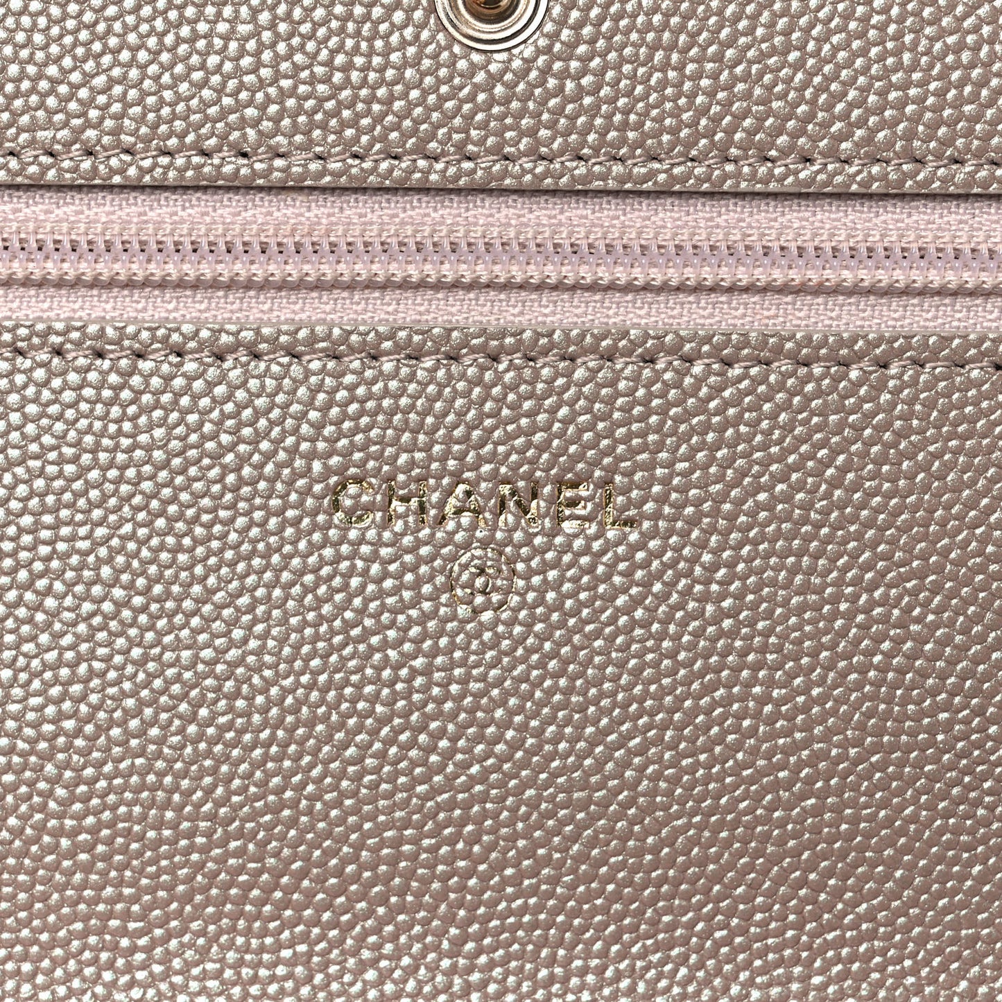 Iridescent Caviar Quilted Wallet On Chain WOC Beige