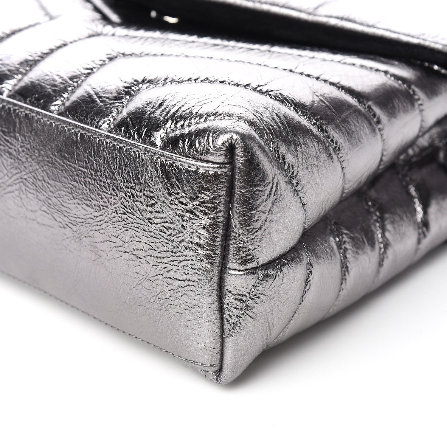 Saint Laurent Metallic Calfskin Y Quilted Monogram Small Loulou Chain Satchel Acciaio 9 of 11