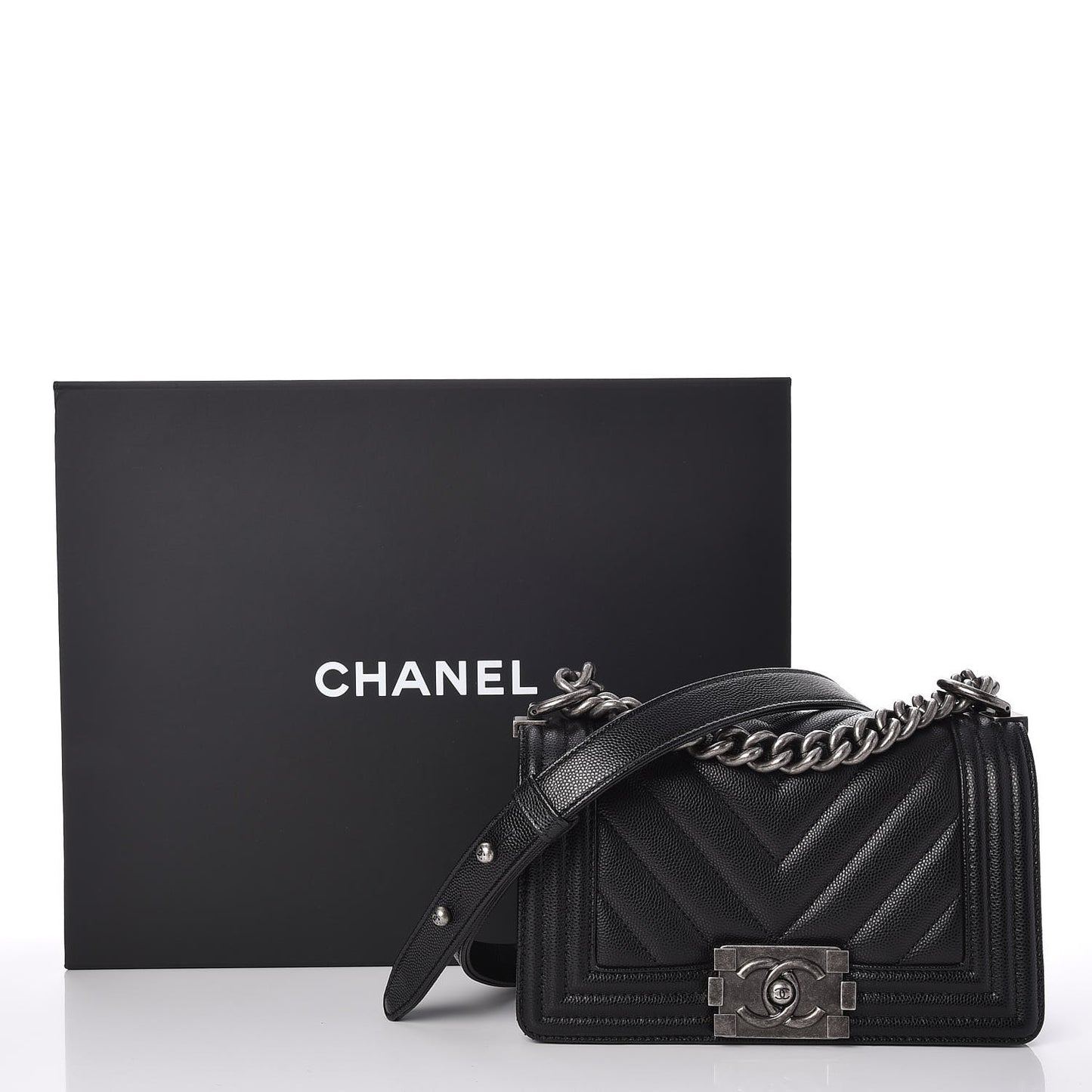 Caviar Chevron Quilted Small Boy Flap Black
