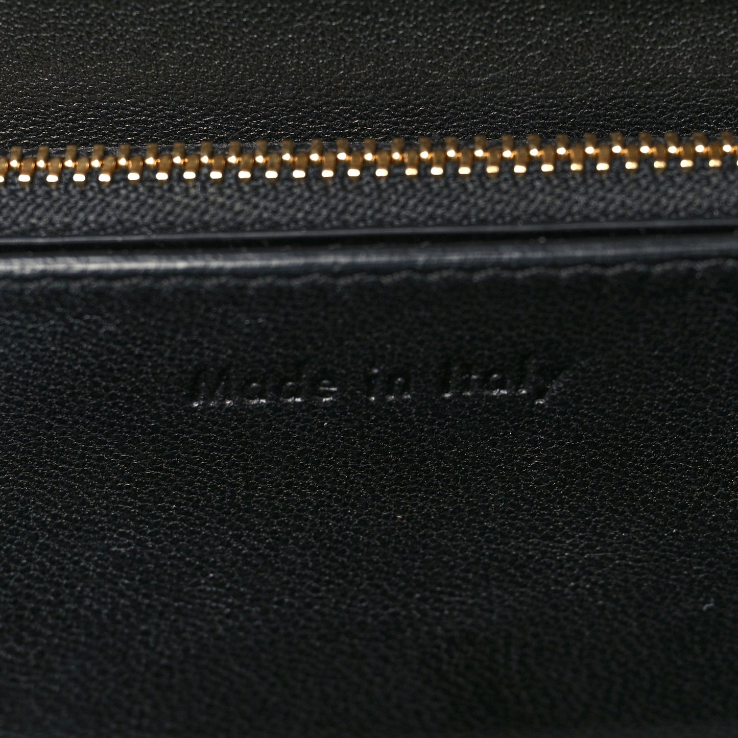 Box Calfskin Medium Classic Box Flap Bag Black