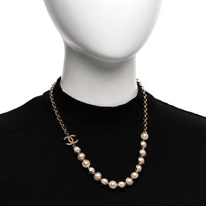 Chanel Pearl CC Short Necklace Gold 2 of 6