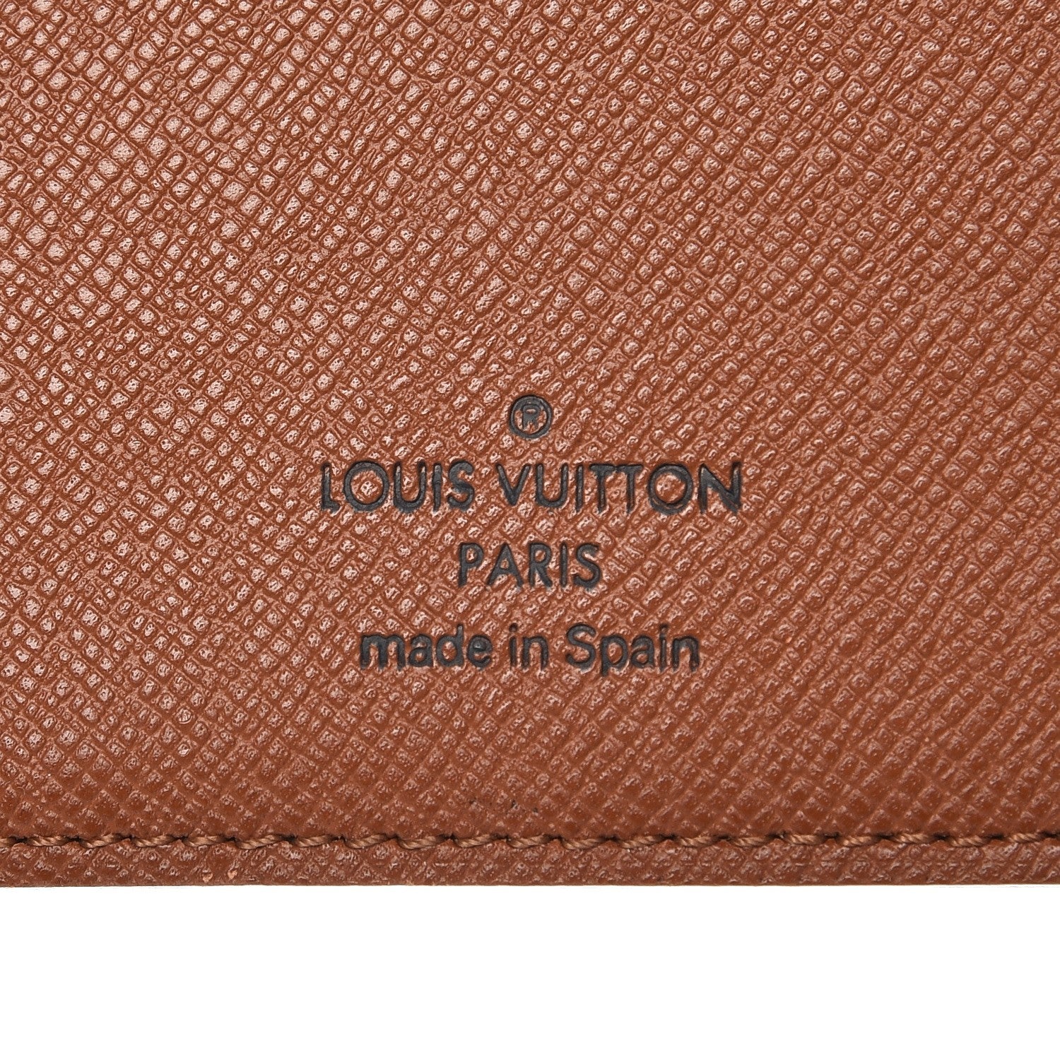 Louis Vuitton Monogram Passport Cover 6 of 6