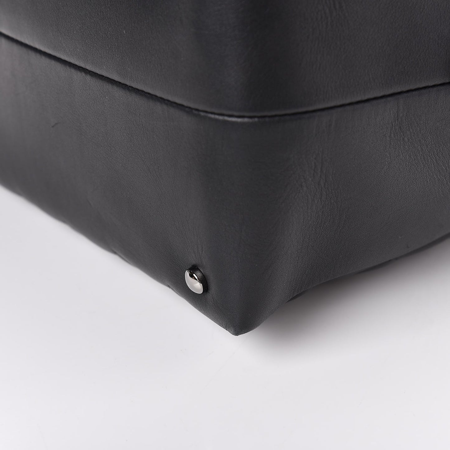 Calfskin Quilted Feather Weight Bowling Bag Black