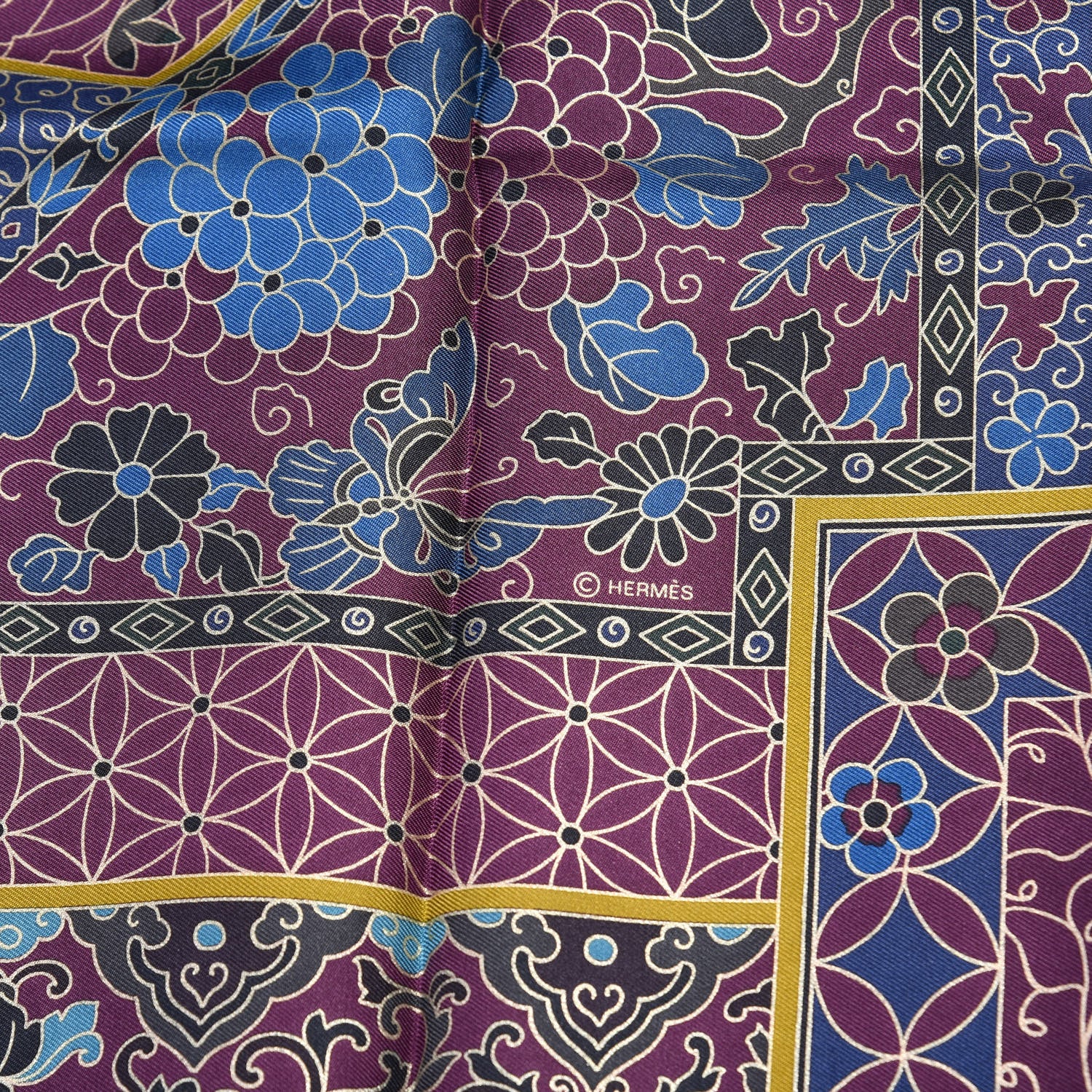 Hermes Silk Collections Imperiales Scarf 90 4 of 4