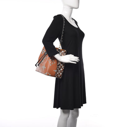 Louis Vuitton Monogram Giant Jungle NéoNoé Caramel 2 of 8