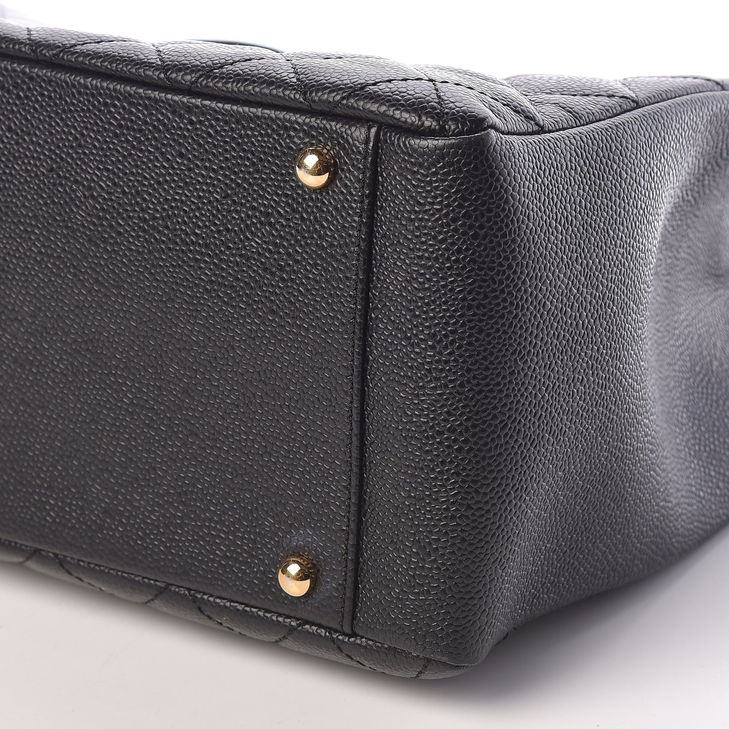 Caviar Quilted XL Grand Shopping Tote GST Black
