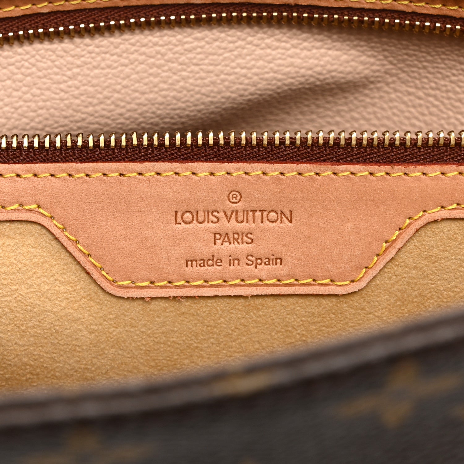 Louis Vuitton Monogram Luco 6 of 10