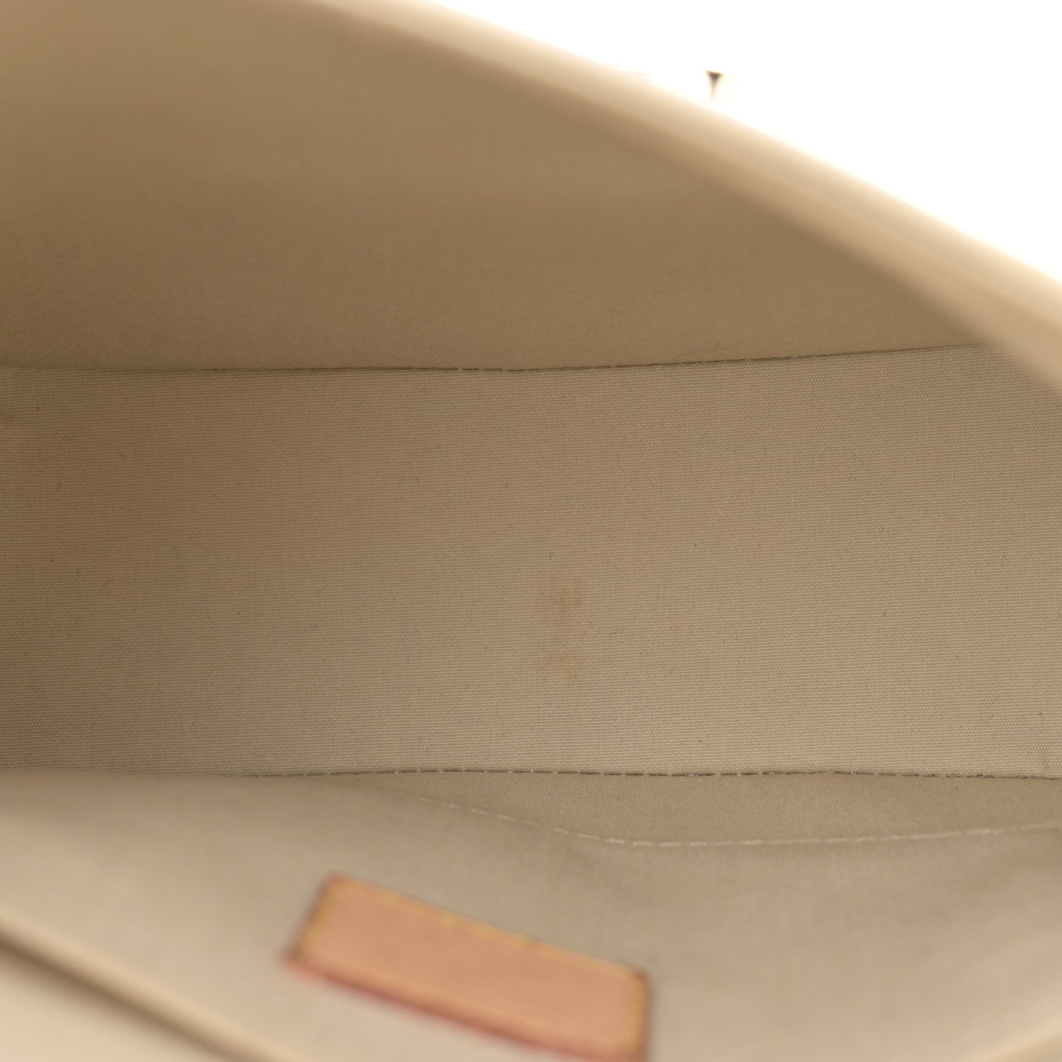 Louis Vuitton Vernis Bellflower PM Perle 5 of 15