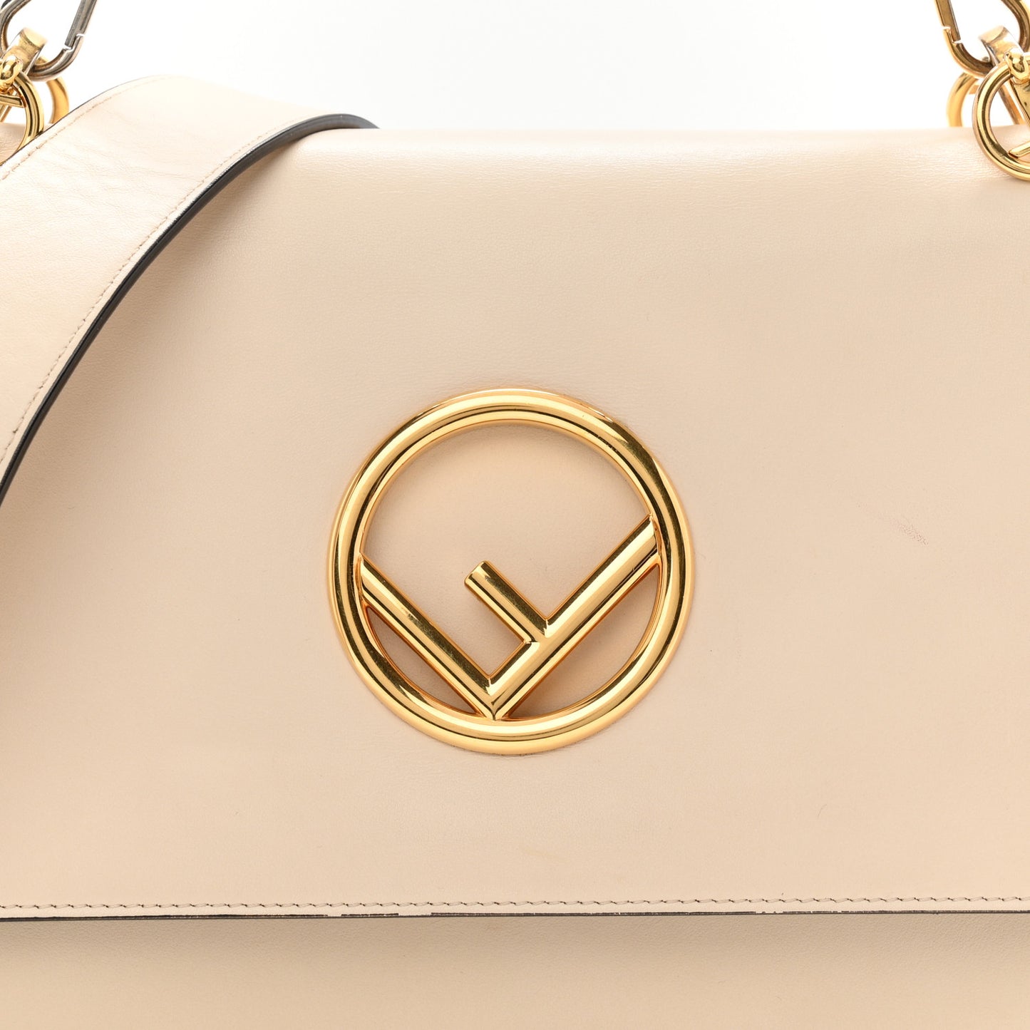 Vitello Century Opaco F is Fendi Kan I Shoulder Bag White