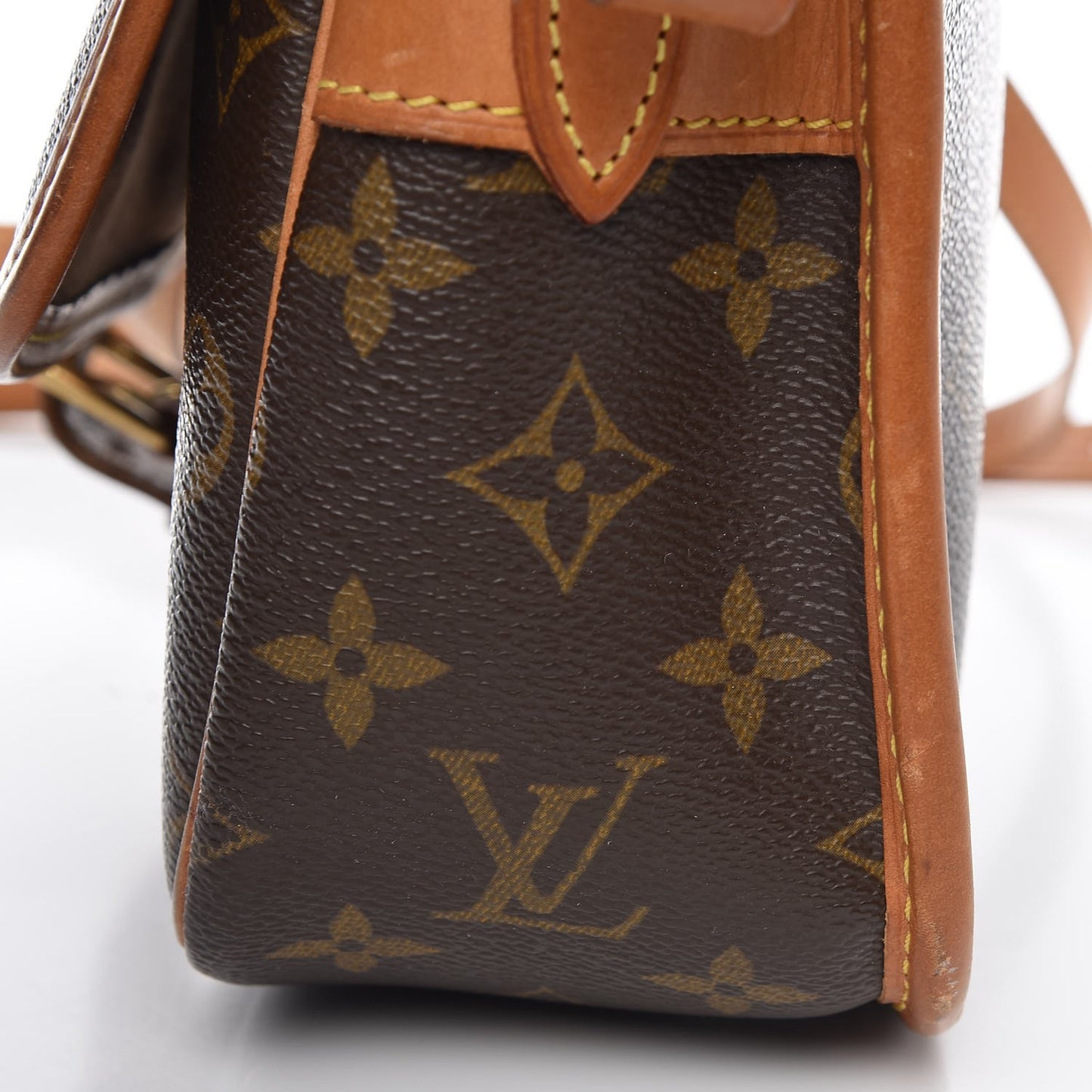 Monogram Sologne