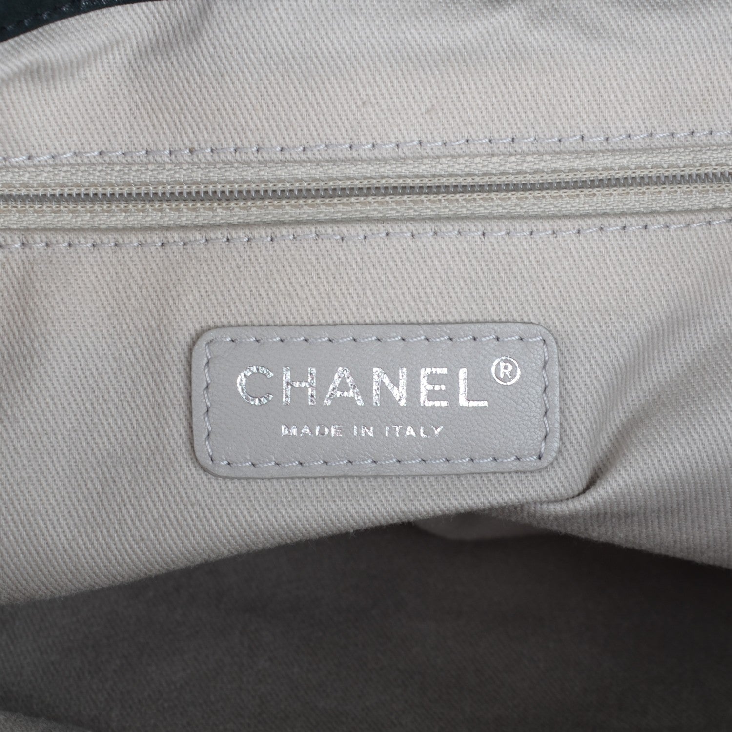 Chanel Iridescent Calfskin Large Sea Hit Tote Black 6 of 7