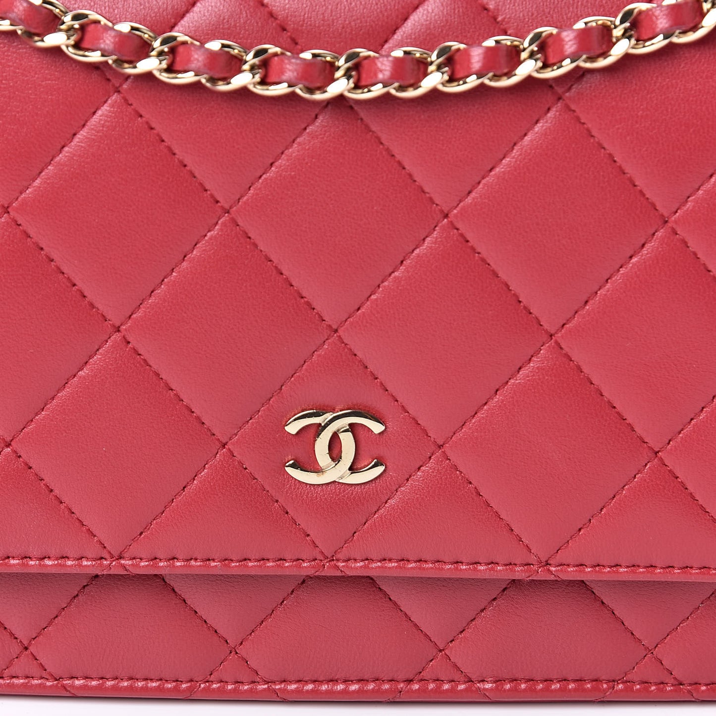 Lambskin Quilted Wallet On Chain WOC Red