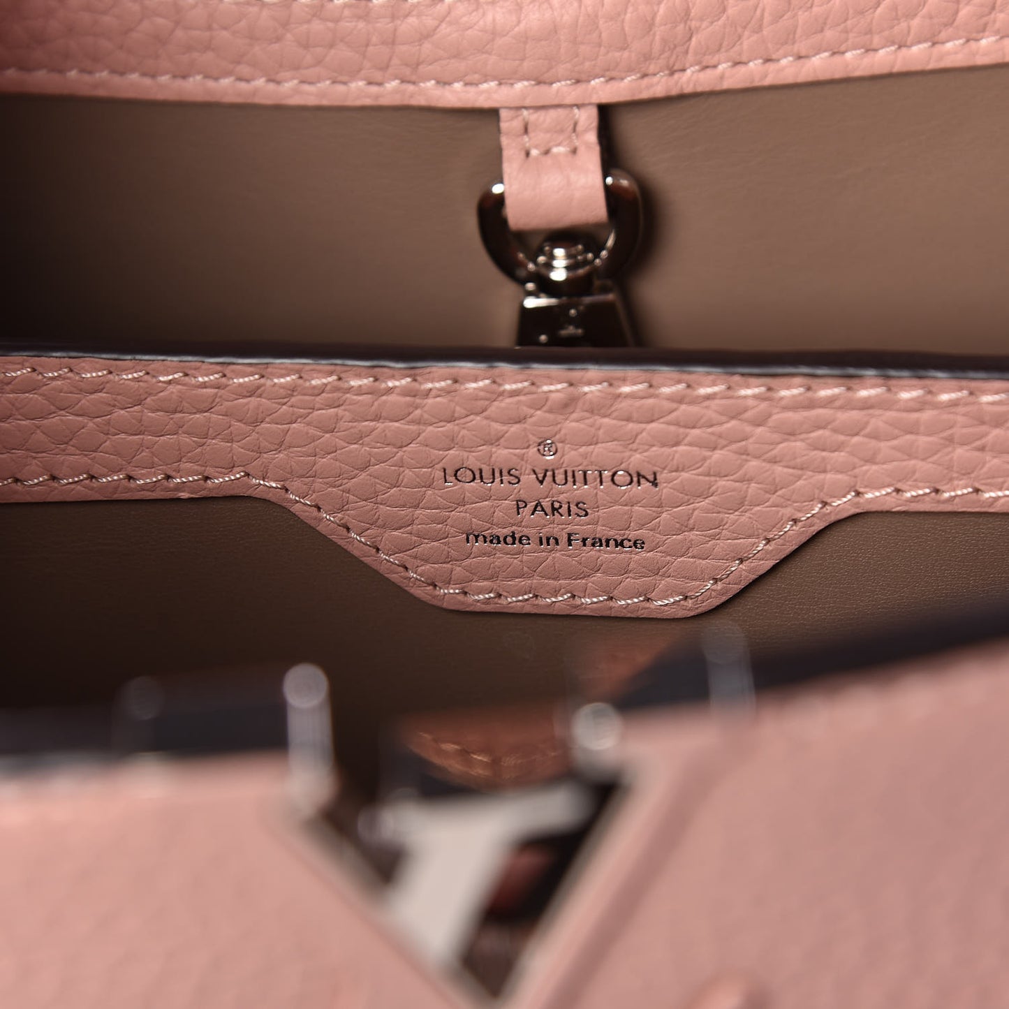 Taurillon Capucines PM Magnolia