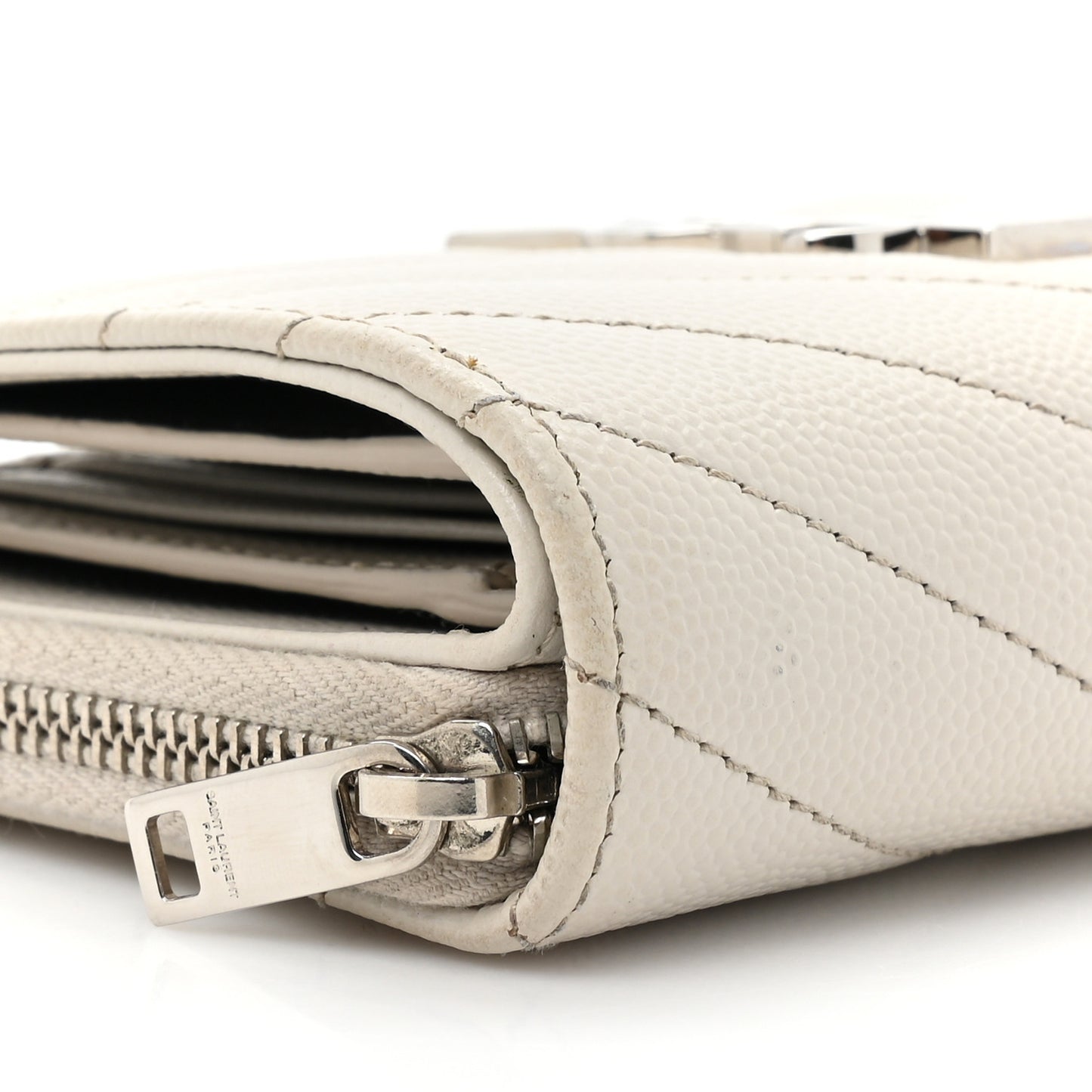 Grain De Poudre Matelasse Chevron Monogram Compact Zip Around Wallet Ivory