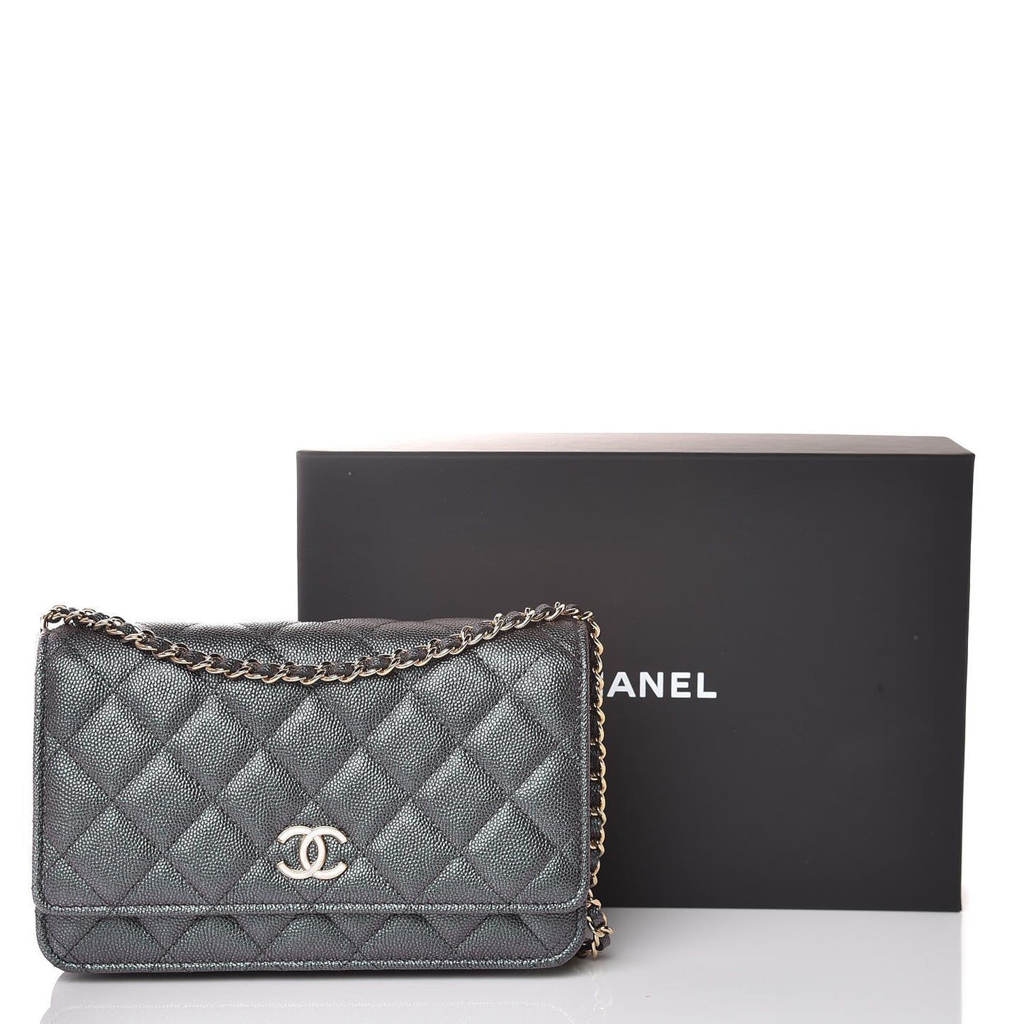 Iridescent Caviar Quilted Wallet On Chain WOC Black