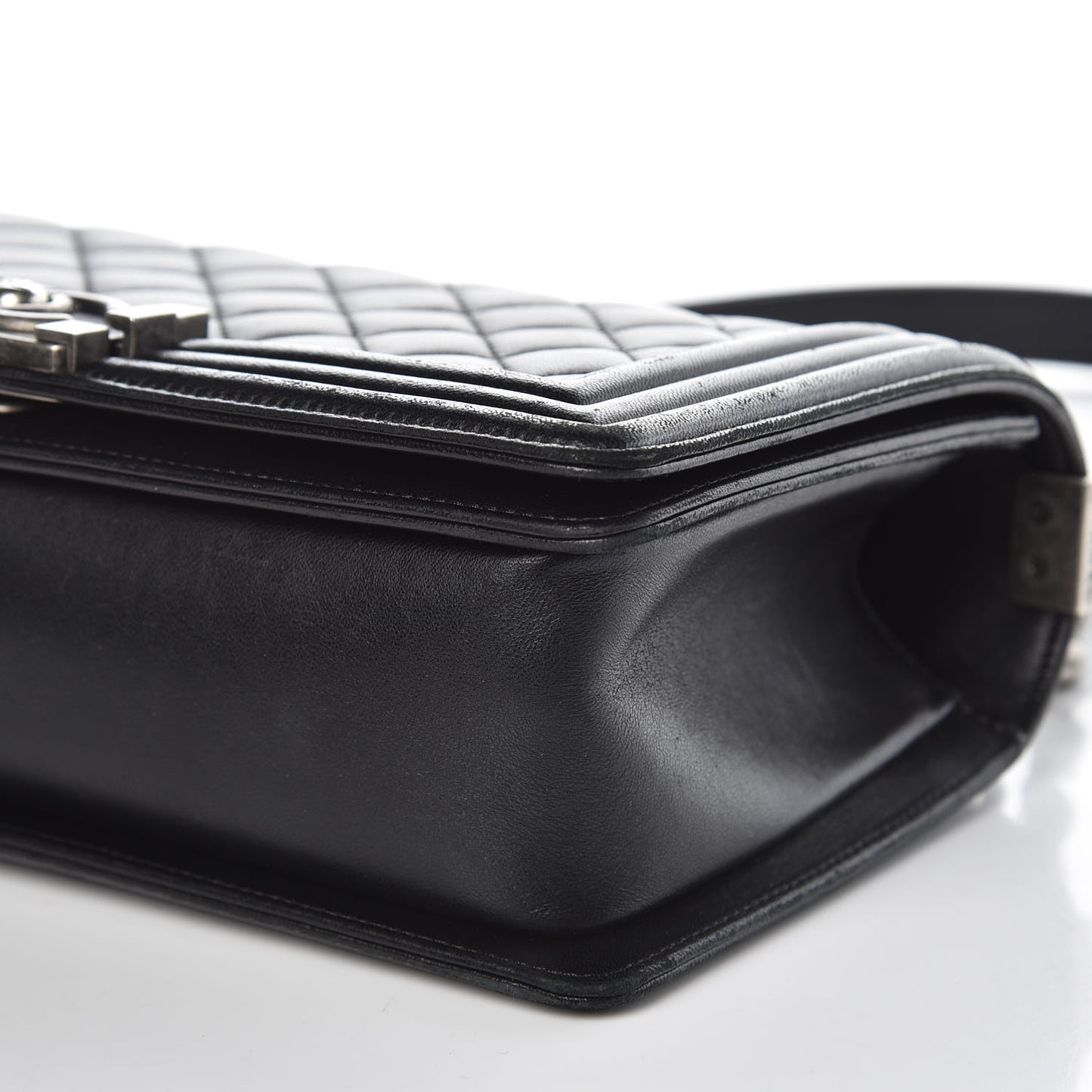 Lambskin Quilted Medium Boy Flap Black