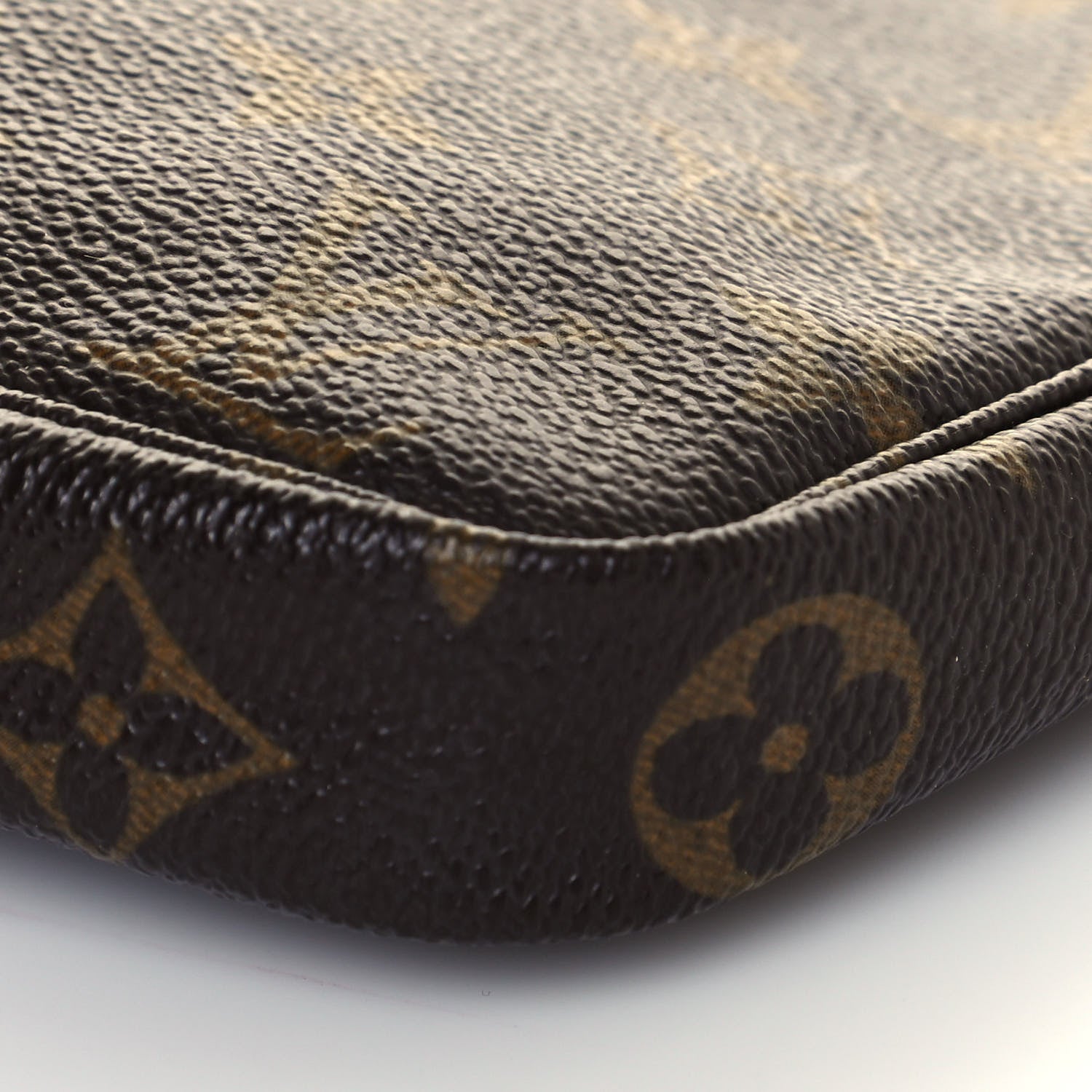Louis Vuitton Monogram Pochette Accessories 10 of 11