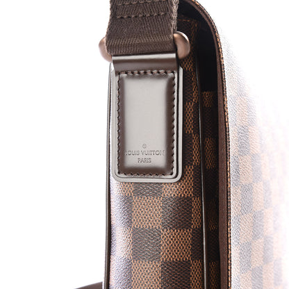 Louis Vuitton Damier Ebene District MM 8 of 9