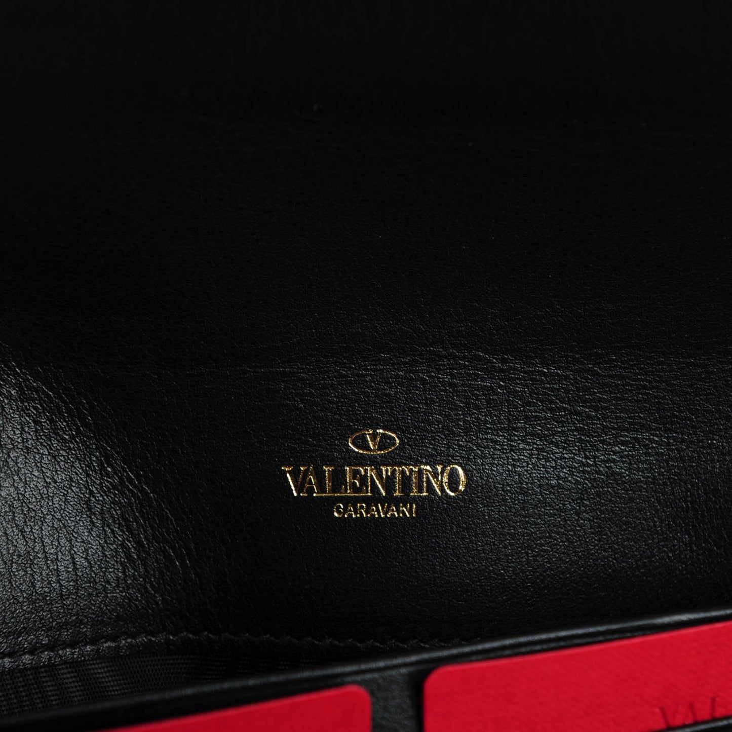 Vitello Small Rockstud Flap Wallet on Chain Black