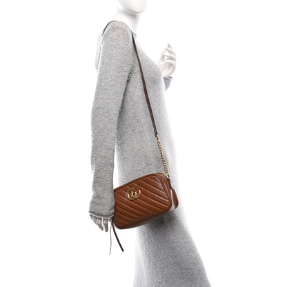 Gucci Glazed Calfskin Matelasse Diagonal Small GG Marmont Chain Shoulder Bag Cuir 3 of 13