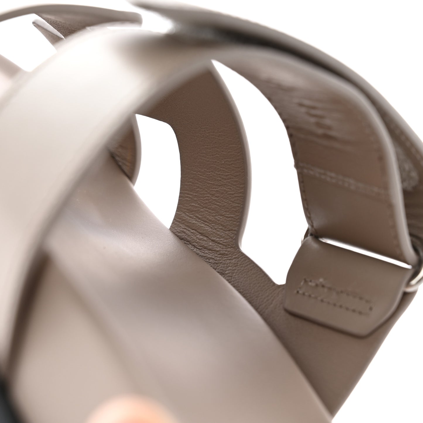 Calfskin Womens Chypre Sandals 40 Beige Mastic