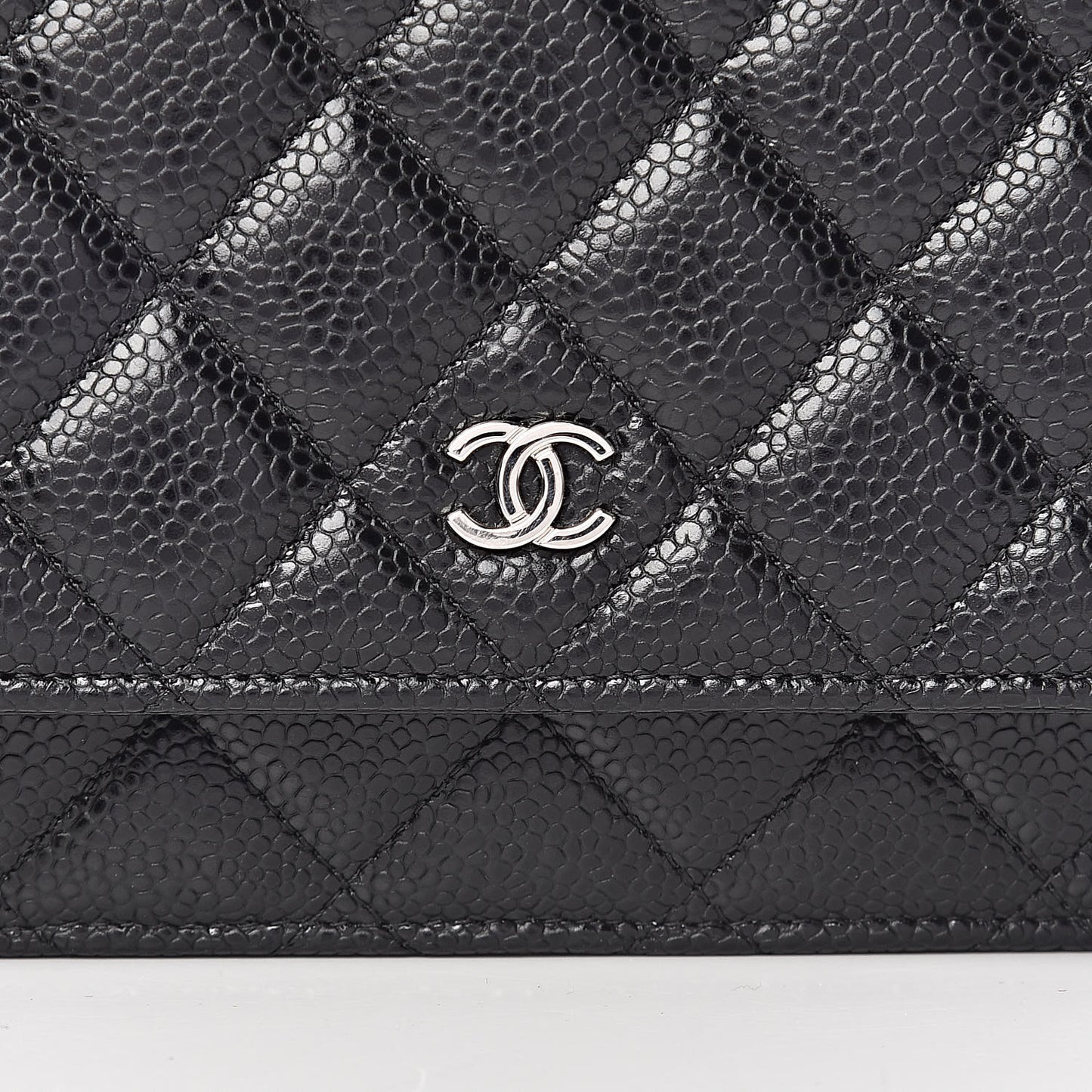 Caviar Quilted Wallet On Chain WOC Black