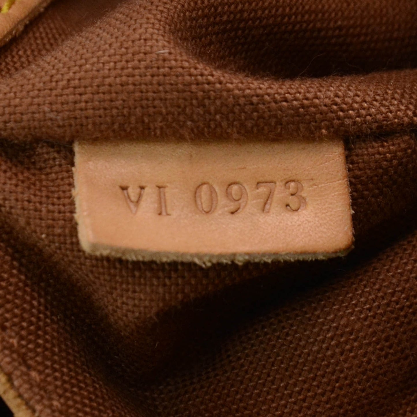 Monogram Alma