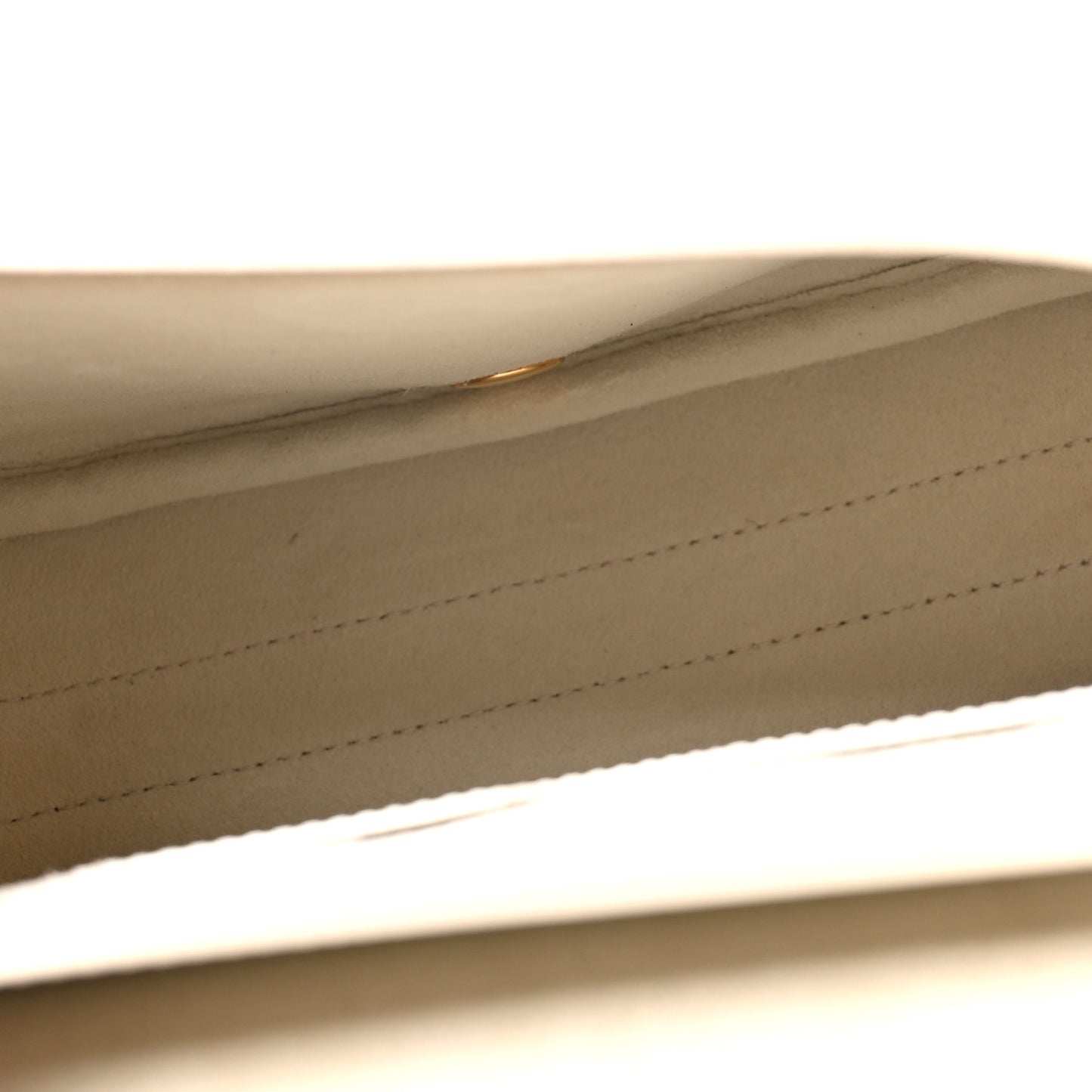 Box Calfskin Medium Bobby Flap Latte